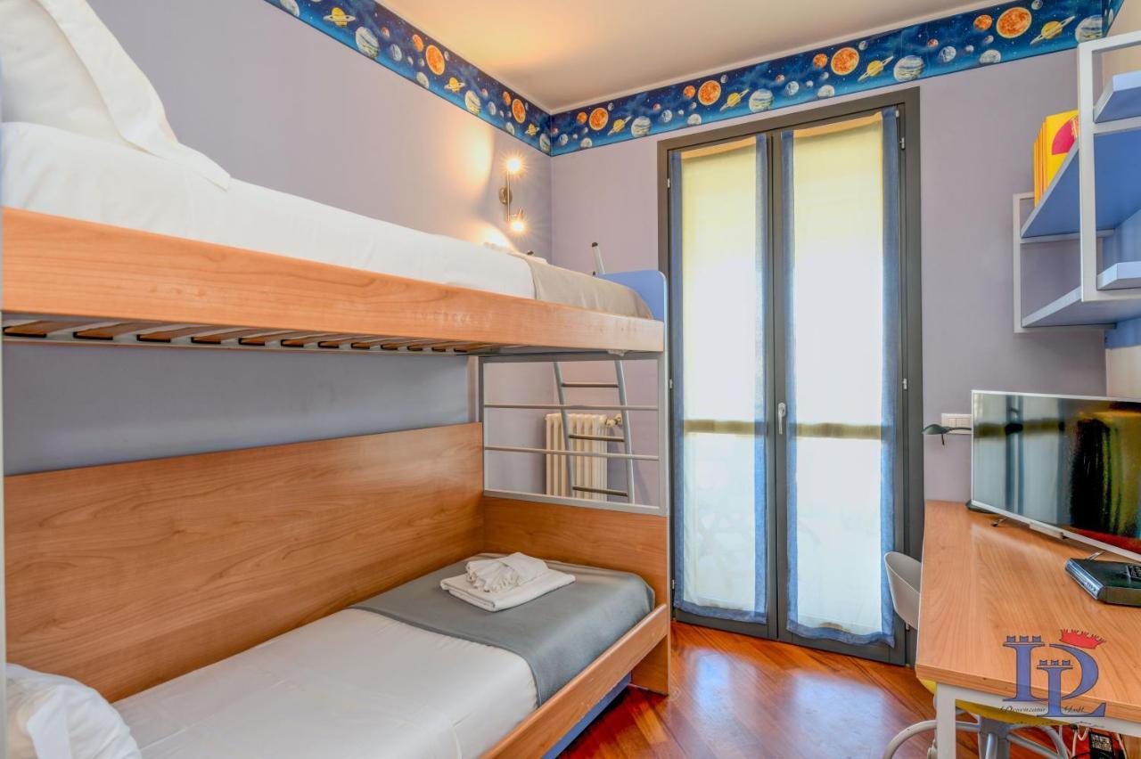 Desenzanoloft Official Partner Marriott Homes & Villas -Butterfly And 5 Pools Family Apartment Дезенцано-дель-Гарда Екстер'єр фото