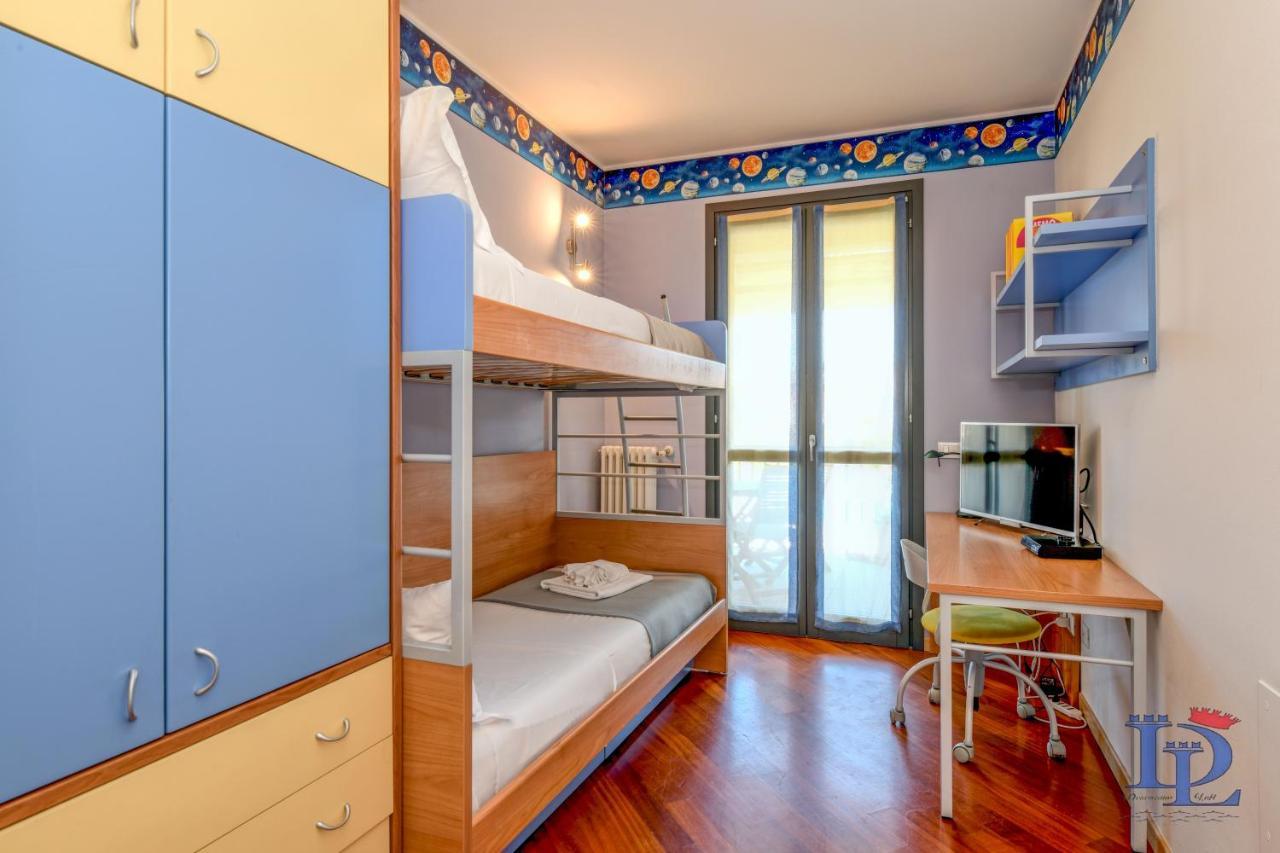 Desenzanoloft Official Partner Marriott Homes & Villas -Butterfly And 5 Pools Family Apartment Дезенцано-дель-Гарда Екстер'єр фото